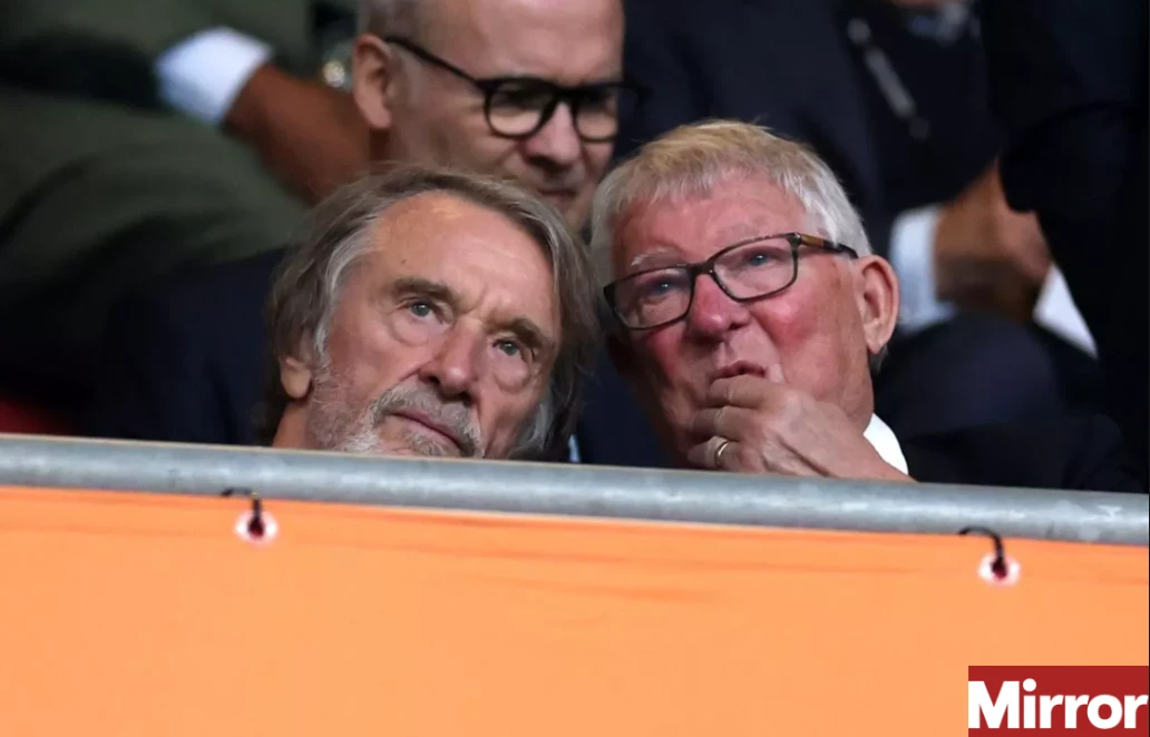 The Mirror: «Манчестер Юнайтед» не будет советоваться с Фергюсоном при выборе нового тренера — и это вызывает вопросы»