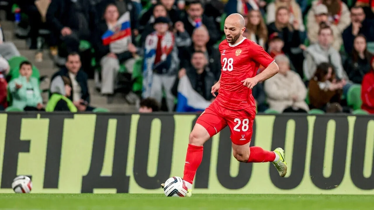 Булыкин назвал футболистов, которых вызывал бы в сборную России