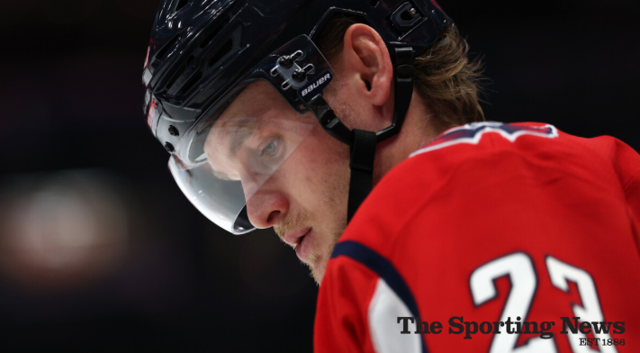 «Вашингтон» разорвал отношение с 30-летним нападающим после возвращения из России